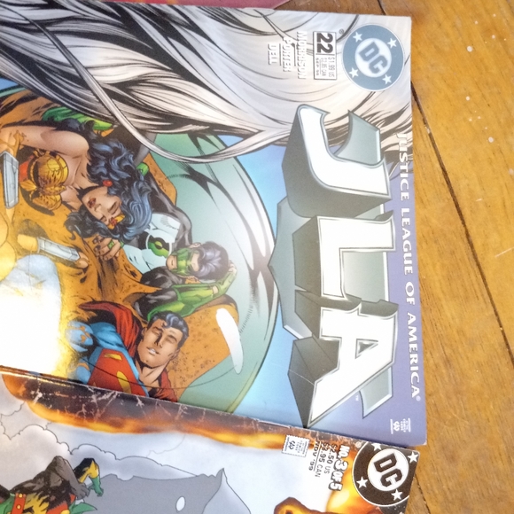 Comics - Picture 3 of 5